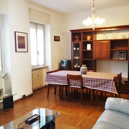 Casa Fabiano コモ
